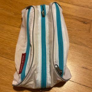 Eagle Creek Pack-It System small toiletry/organizer bag - super lightweight